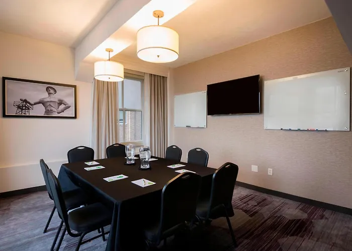 Courtyard By Marriott Tulsa Downtown